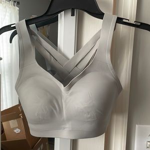 ENLITE Weave back bra. Rhino grey Lulu sports bra